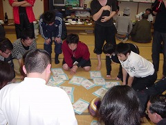 賞品がもらえるとなると、みんな真剣。というか、キレます。