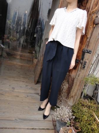 UNWINDER  ◇　レーストップス＆オールインワンセット　OFF×black　￥22000+tax