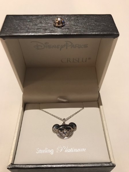 香港ディズニーランド ジェラトーニ ネックレス シルバー CRISLU 香港ディズニーランド ジェラトーニ ネックレス シルバー CRISLU