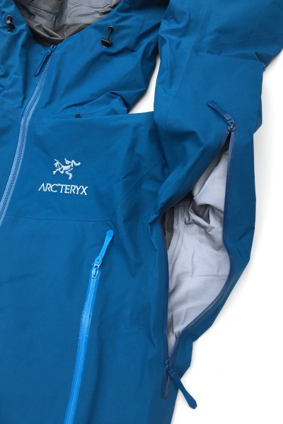 ARC'TERYX BETA SL JACKET | Discovery BlueEarth ARC'TERYX BETA SL JACKET | Discovery BlueEarth