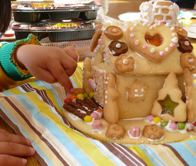 お菓子の家 子育てサークルクリスマス会