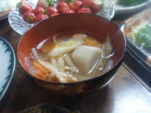 上棟式準備お昼ごはんの豚汁
