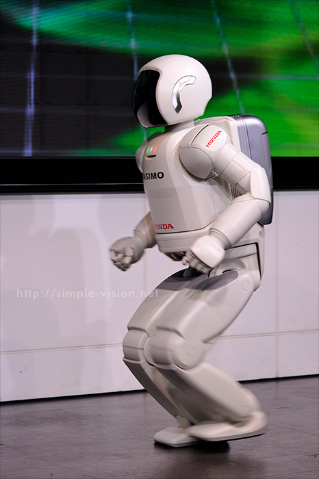 ホンダの人間型ロボット「ASIMO」