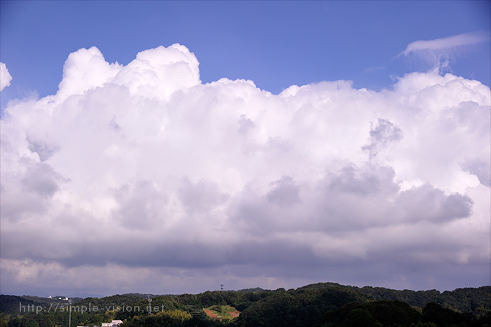 朝の雲