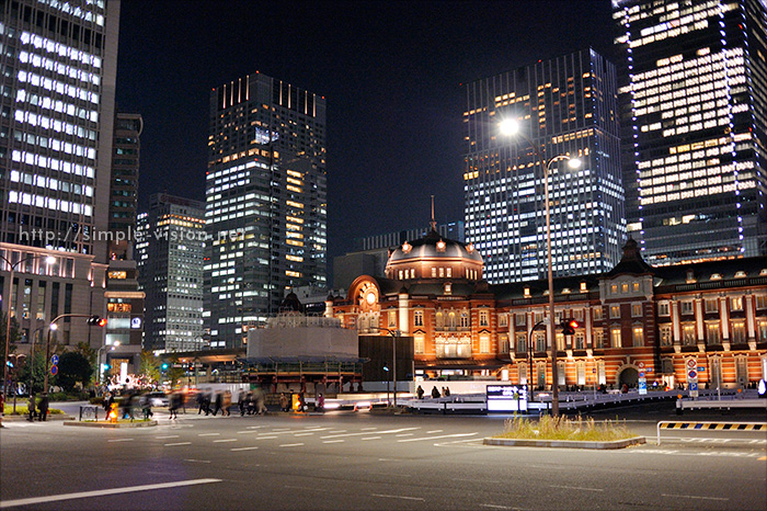 東京駅丸の内口夜景