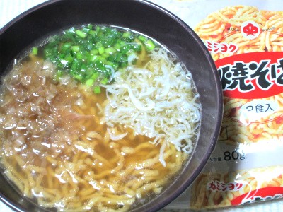 1276 【麺類色々86】カミショク焼きそばを「汁」で喰う 