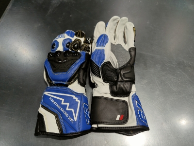 入荷してきました‼小椋選手モデルの『K-5381R GPVグローブ2