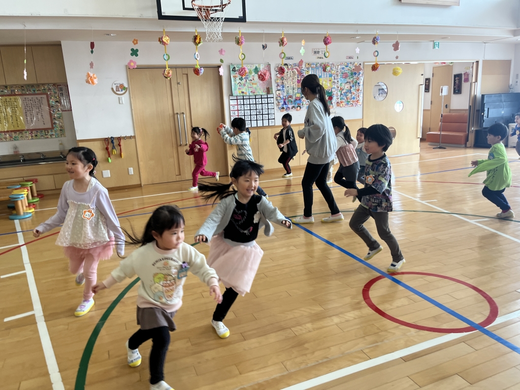 大人気だった鬼ごっこ! | ふたば日記