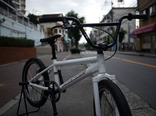売れ筋商品 FREE BMXレーサーはやっぱ軽いね。 AGENT サイクル | LIMO 自転車本体