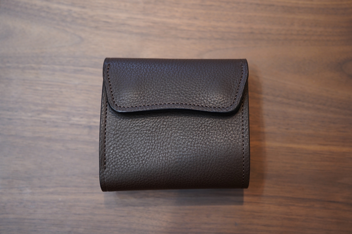 acca bottega（アッカボッテガ）さんからの新作、ギャルソン三つ折り