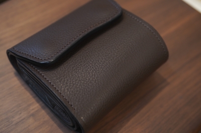 acca bottega（アッカボッテガ）さんからの新作、ギャルソン三つ折り