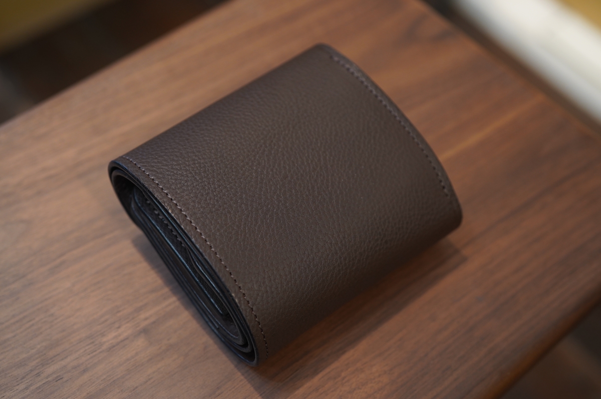 acca bottega（アッカボッテガ）さんからの新作、ギャルソン三つ折り