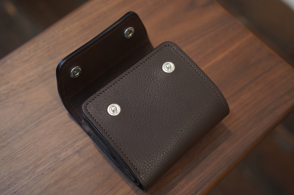 acca bottega（アッカボッテガ）さんからの新作、ギャルソン三つ折り