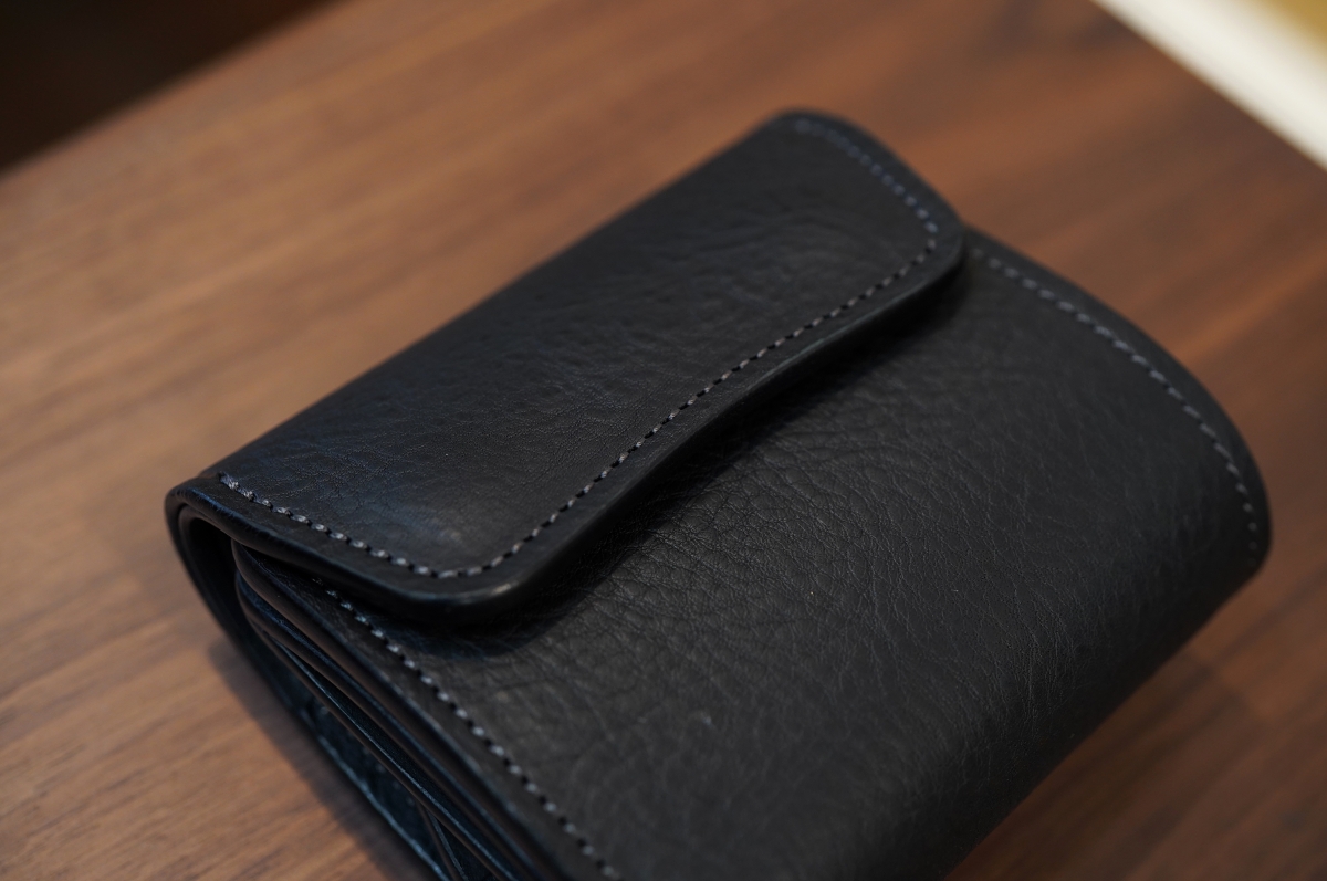 acca bottega（アッカボッテガ）さんからの新作、ギャルソン三つ折り