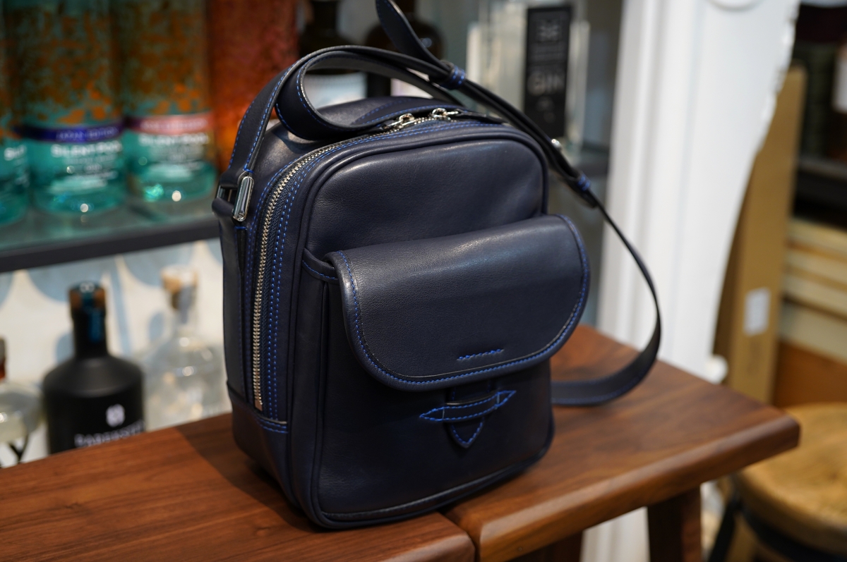 デンマークソフトカーフのエイジング定点観測（ネイビーその3くらい