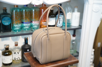 ル・ボナーさんより、気がつけば一年ぶり！！にコンフェッティの入荷