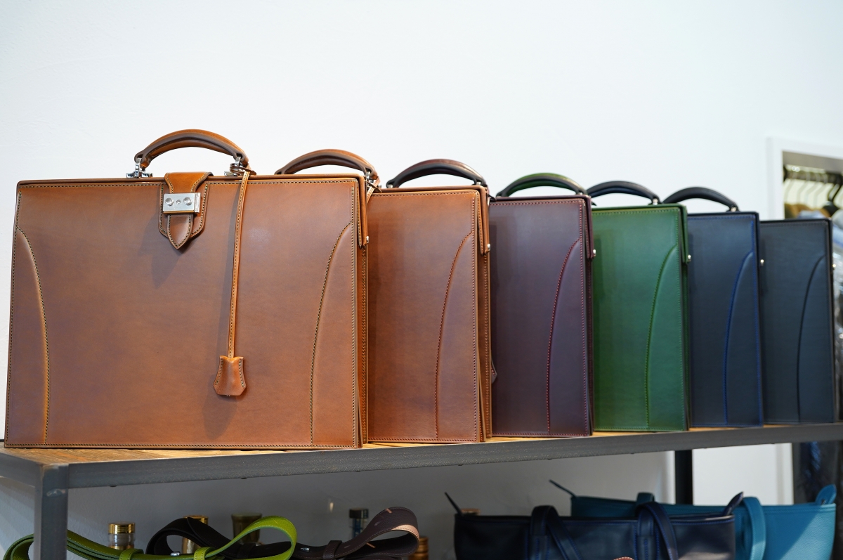 超絶美エイジング】ルボナーブッテーロレザーバッグ