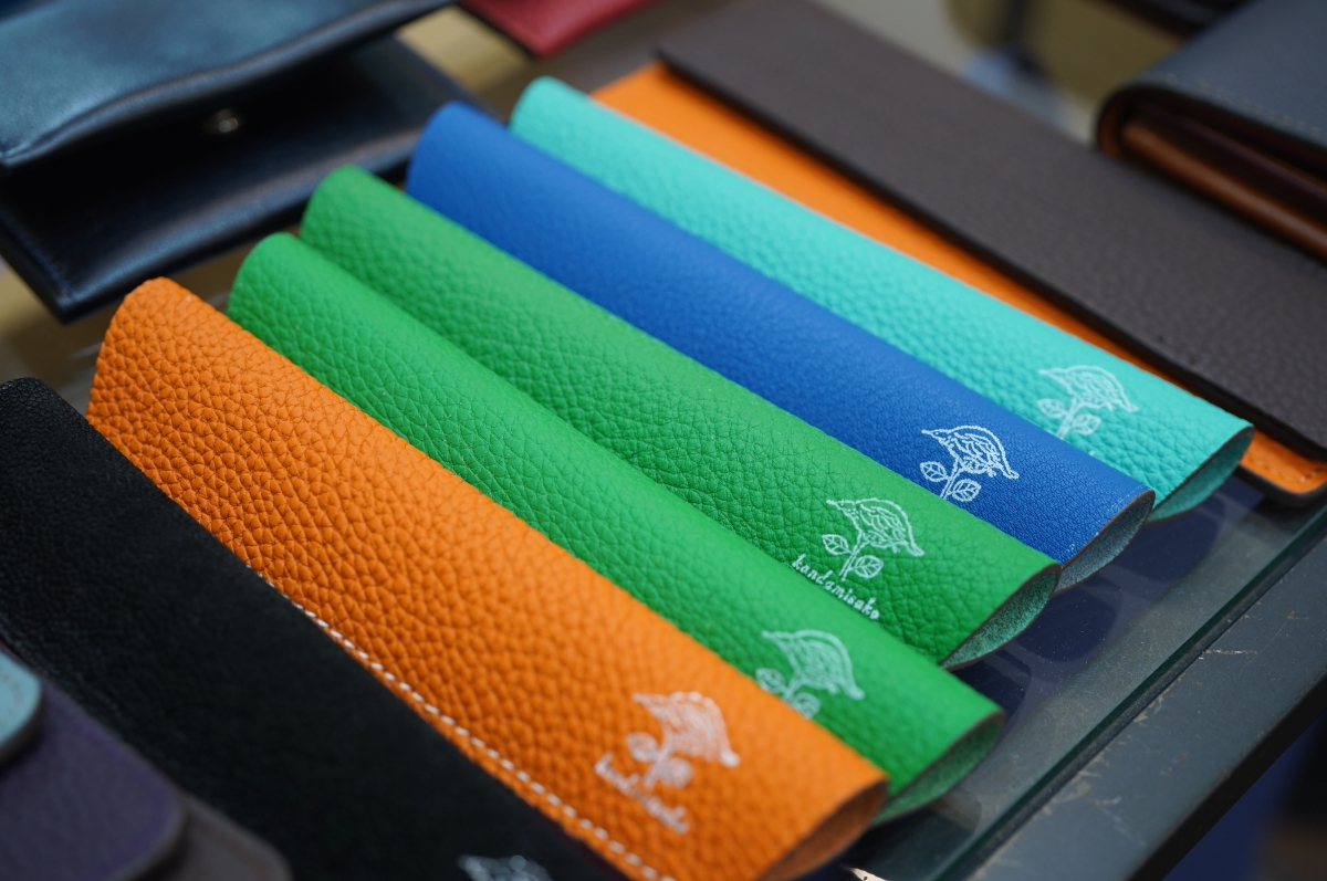 ちょっとだけお試し期間的にて、ヤマトさんのこねこ便420での発送を