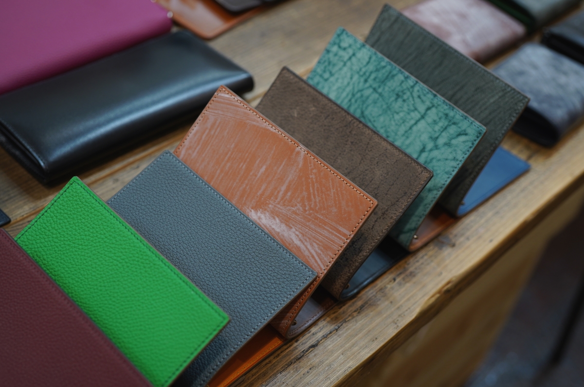 カンダミサコさんのシステム手帳カバー、2024年も様々で登場です