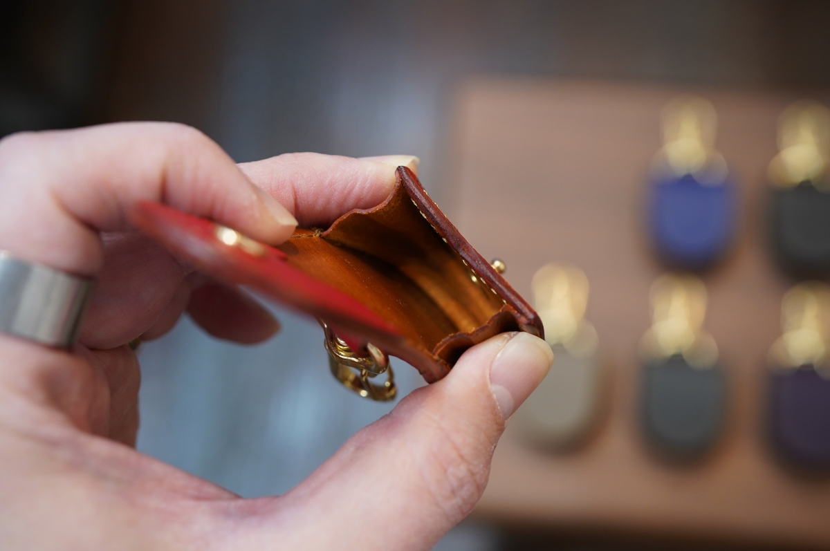 2個セット11DROPS 多機能ミニケース サム THUMB イレブンドロップス 【ダービー】 多機能ミニケース B6 Thumb