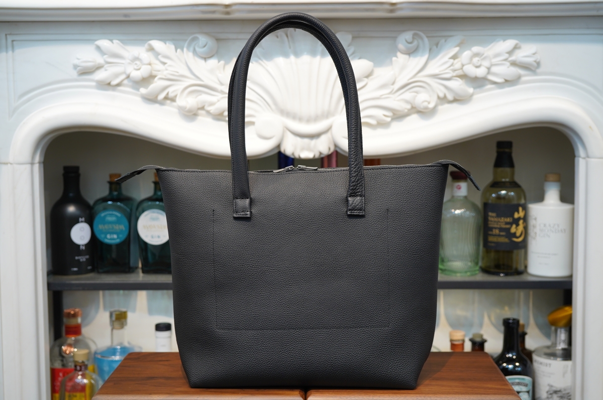 Circus of HappinessのMou-Tote、シュランケンカーフバージョンも最後