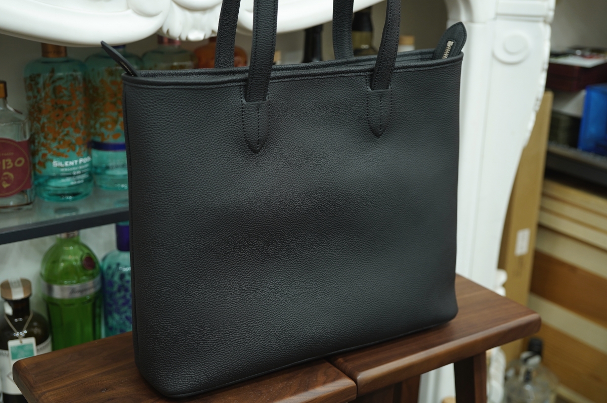 ル・ボナーさんより本当に嬉しい！！フェルミートートが入荷です