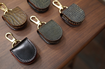 11DROPS（イレブンドロップス）より今年最後のマルチミニケースTHUMB