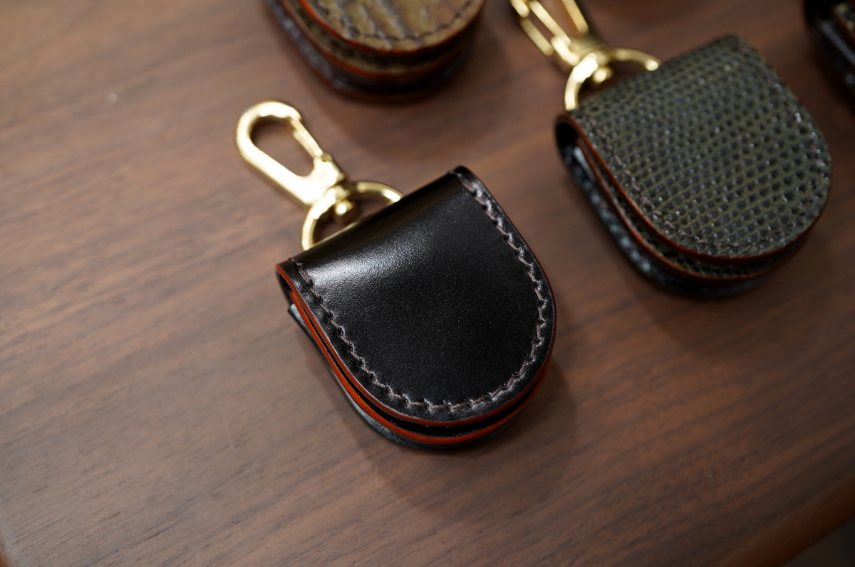 11DROPS（イレブンドロップス）より今年最後のマルチミニケースTHUMB