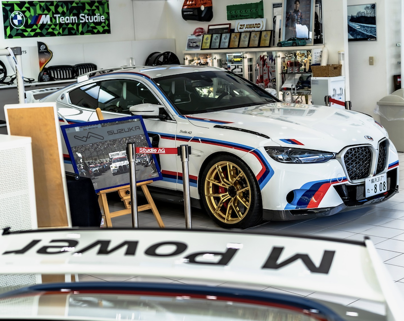 スタディ東京にてBMW 3 0 CSLが2台展示中 BMWおたっきーず Blog - BMW総合情報ブログ