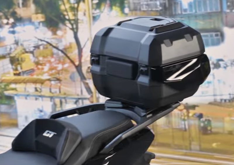 BMW Motorradハウツー動画「BMW C400GT / BMW C400X用トップケースの 