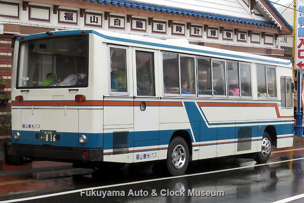 新旧ＵＤマークの中型バスミーティング | Fukuyama Auto & Clock Museum