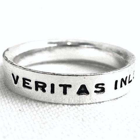 Marc Jacobs Metal Latin Ring Veritas Inlustrat