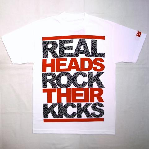 8&9 T-shirts Real Heads Rock Their Kicks White