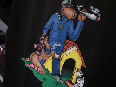 HUF - Huf X Snoop Dogg Joe Cool 20 Years Teeの通販 by