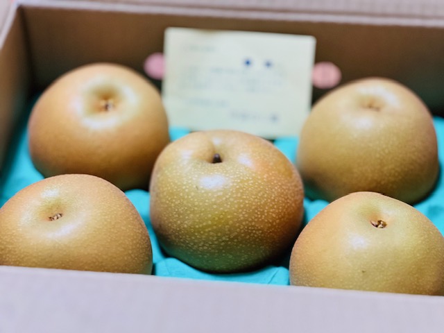 美味しい梨をいただきました | 越後の地酒屋立原商店4代目店主の日記