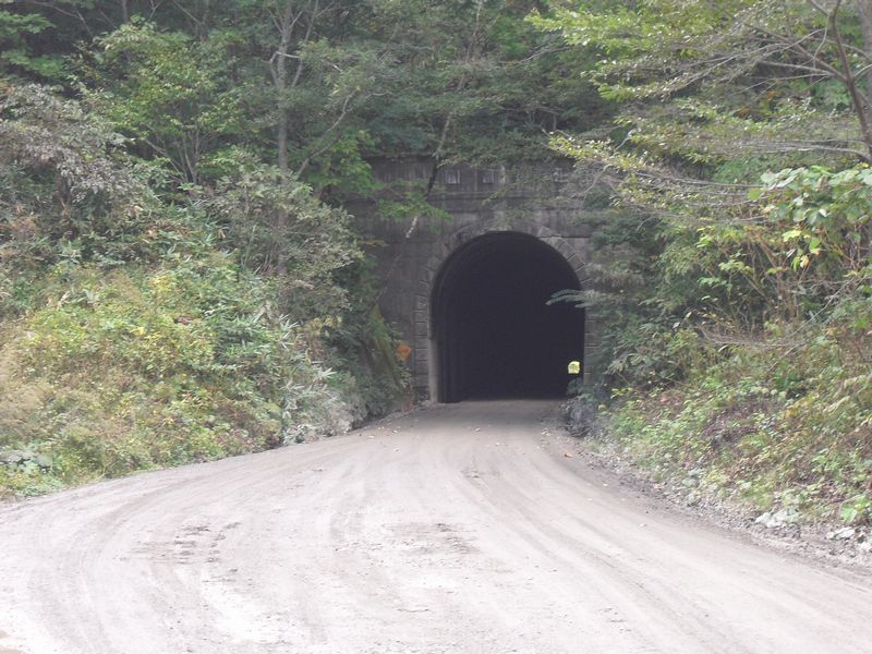 胆沢ダムへサイクリング中編・石淵ダムの猿岩隧道にヒヤヒヤ