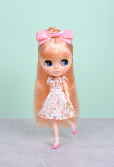 Junie Moonプロデュース Dear Darling fashion for dolls から新