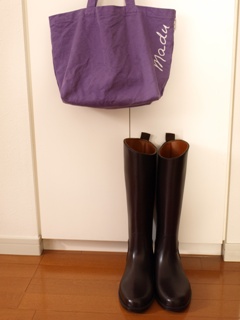 madu tote bag&MUJI rain boots