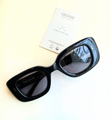 SAUVAGE Éclair ブラックサングラス