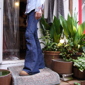 ベルボトムの裾具合は・・・・ | オリジナルベルボトム専門店 渋谷DEE