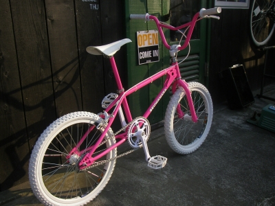 BMX KUWAHARA KZー１　２０１１年モデル　未使用　ハンドルおまけ付き KUWAHARA KZ-01 2011入荷 | Toxic Works BLOG