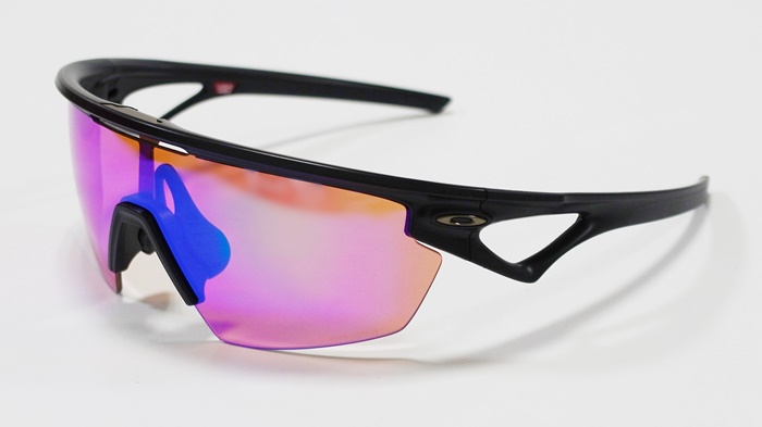 オークリー スフィエラ　oakley sphaera OAKLEYがかけていることを忘れてしまうほどのアイウェアSphaera