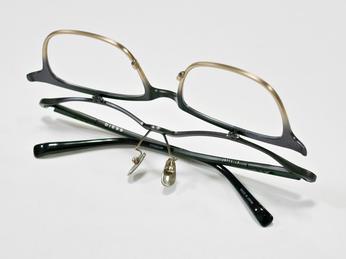 JAPONISM バタフライ型 シルバーフレーム メガネ(度あり) JAPONISM新作跳ね上げフレーム”DiESS JD-015”】 | HAYASHI-MEGANE BLOG(2)