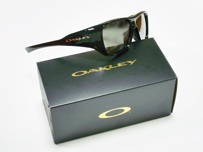 OAKLEY新作”PLAYERS COLLECTION CHAMINADE”（店舗限定モデル