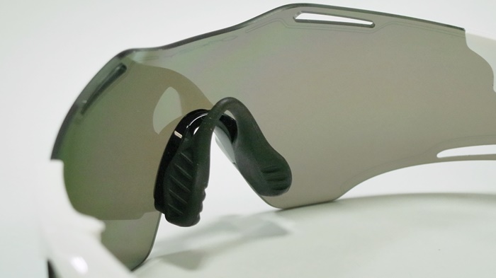 OAKLEY新作”CYBER ZERO”】 | HAYASHI-MEGANE BLOG(2)