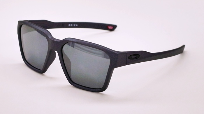 OAKLEY新作”BRIZA”】 | HAYASHI-MEGANE BLOG(2)