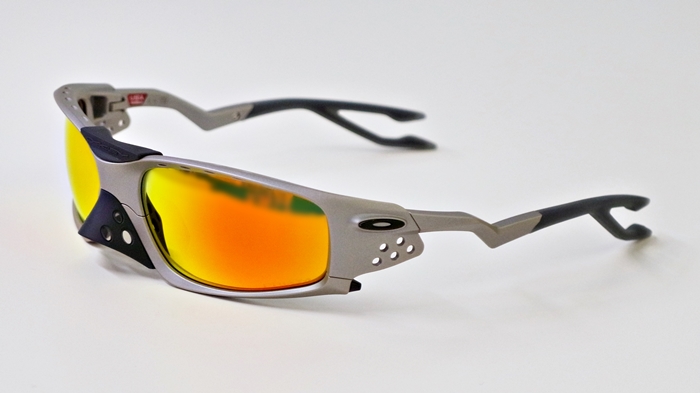 OAKLEY新作”PLANTARIS SQ”（店舗限定モデル）】 | HAYASHI-MEGANE BLOG(2)