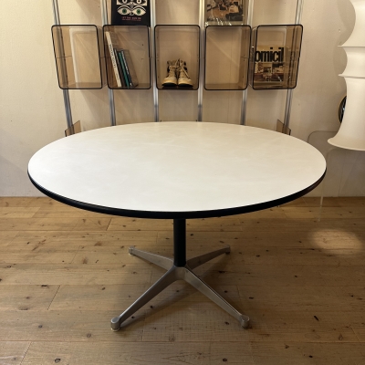 Herman Miller ラウンドテーブル ※廃盤品【monoroom町田】 Herman Miller ラウンドテーブル ※廃盤品【monoroom町田】 - メルカリ