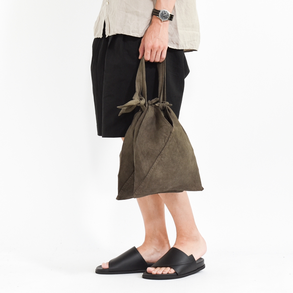 深い色味のユニークミニバッグ -MITTAN- | MONTARA staff blog