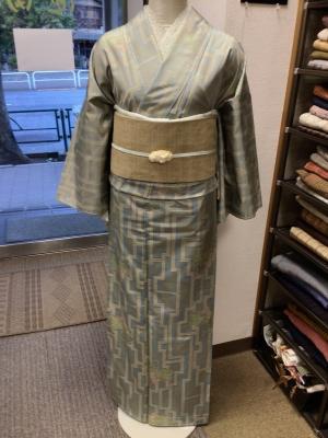 紬 袷 着物 真綿紬 手織り 横段 ベージュ グリーン 中古品
